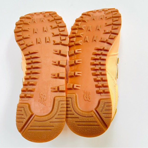 New Balance 574 - Picture 4 of 8